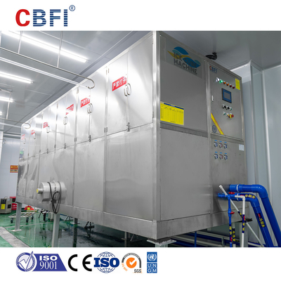 Compacte lay-out Volledig uitgeruste ijsblokkenmachine Hoog efficiënt 10 ton / dag eetbare ijsblokkenfabriek